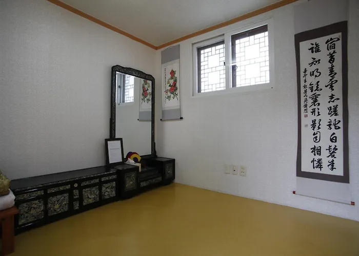 Jongro Inwoo House