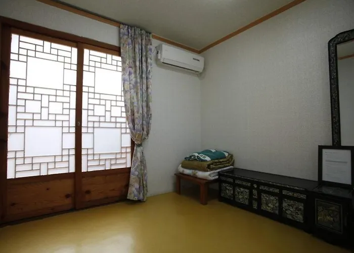 Jongro Inwoo House 2*